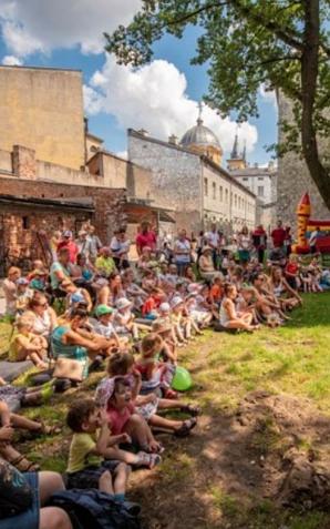 Kulturalny sierpień – półmetek wakacji w Łodzi, atrakcje dla małych i dużych