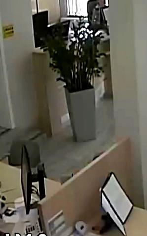 Przejechali przez granicę, by napaść na bank. Podejrzany trafił za kraty